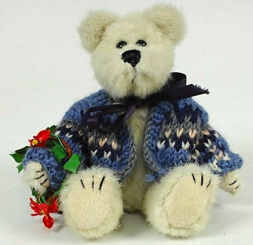 Boyds Bears 7 Christmas Bear Hans in Blue Sweater w Tags
