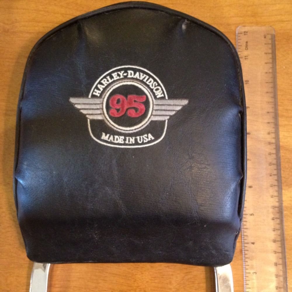 Harley Davidson 95th Anniversary Passenger Backrest Sissybar w Pad