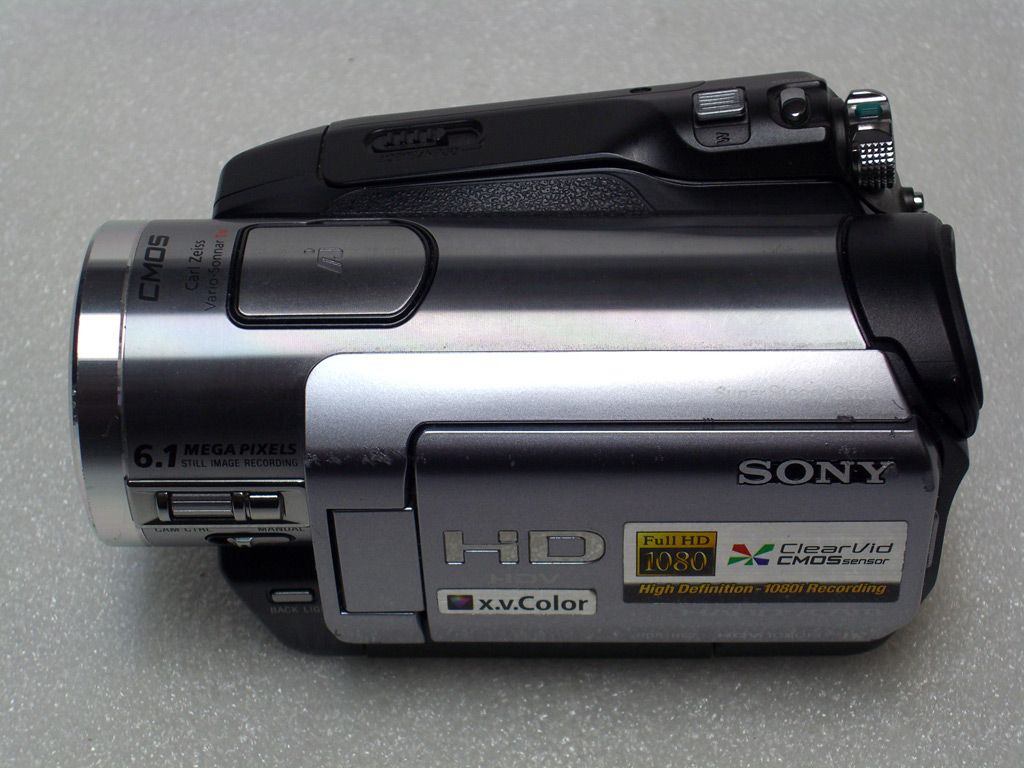 Sony HDR HC7 Digital MiniDV Full HD 1080i Camcorder 60 Days Warranty