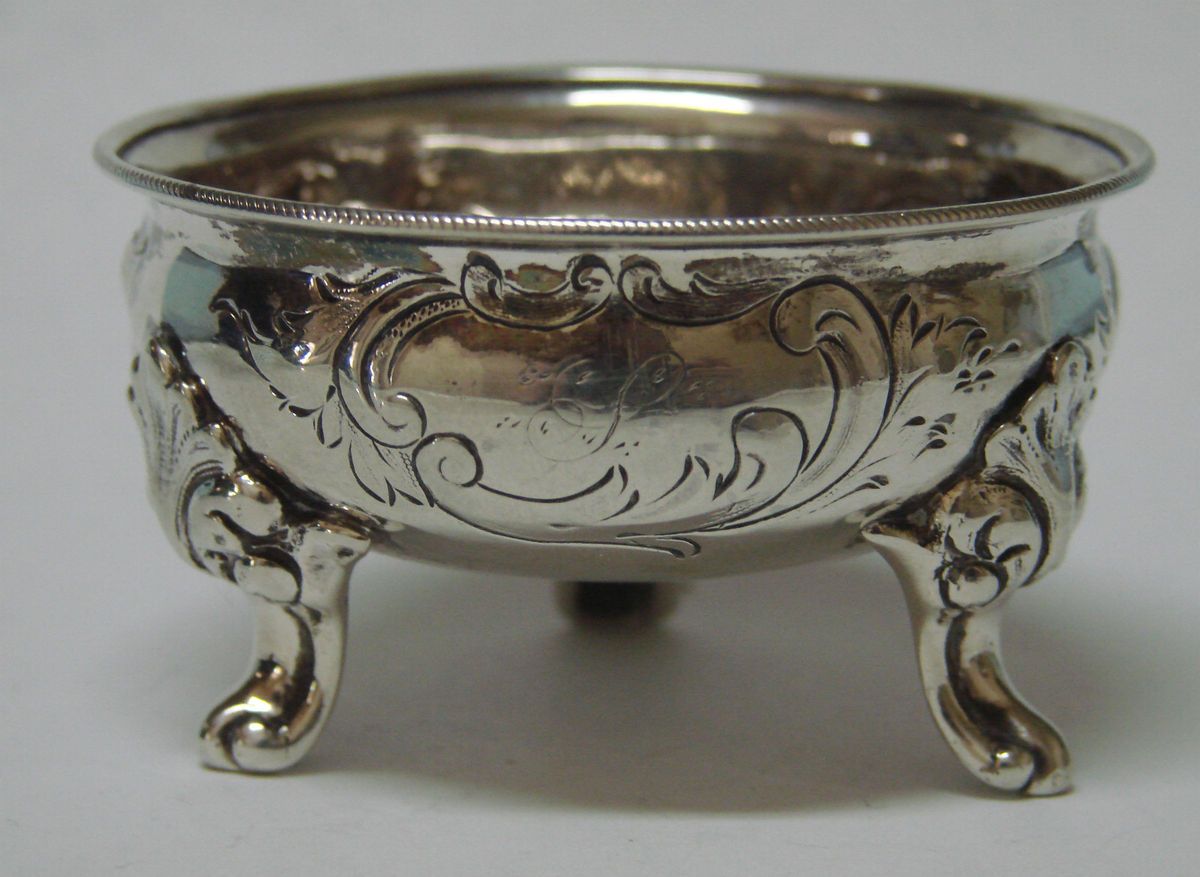 VERY RARE AMERICAN COIN SILVER REPOUSSE OPEN SALT CELLAR DISH 1817