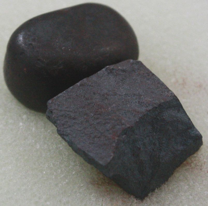 identifying information particular to hematite there are 12 different