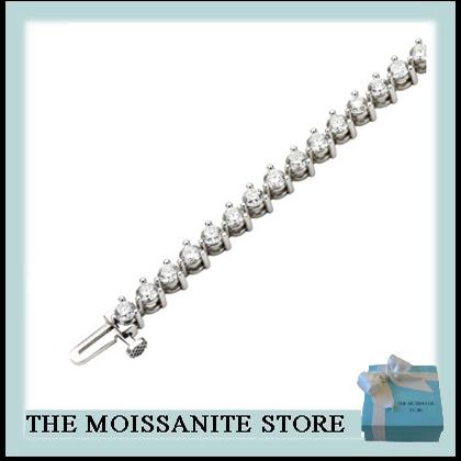 history of moissanite naturally occurring moissanite is extremely rare