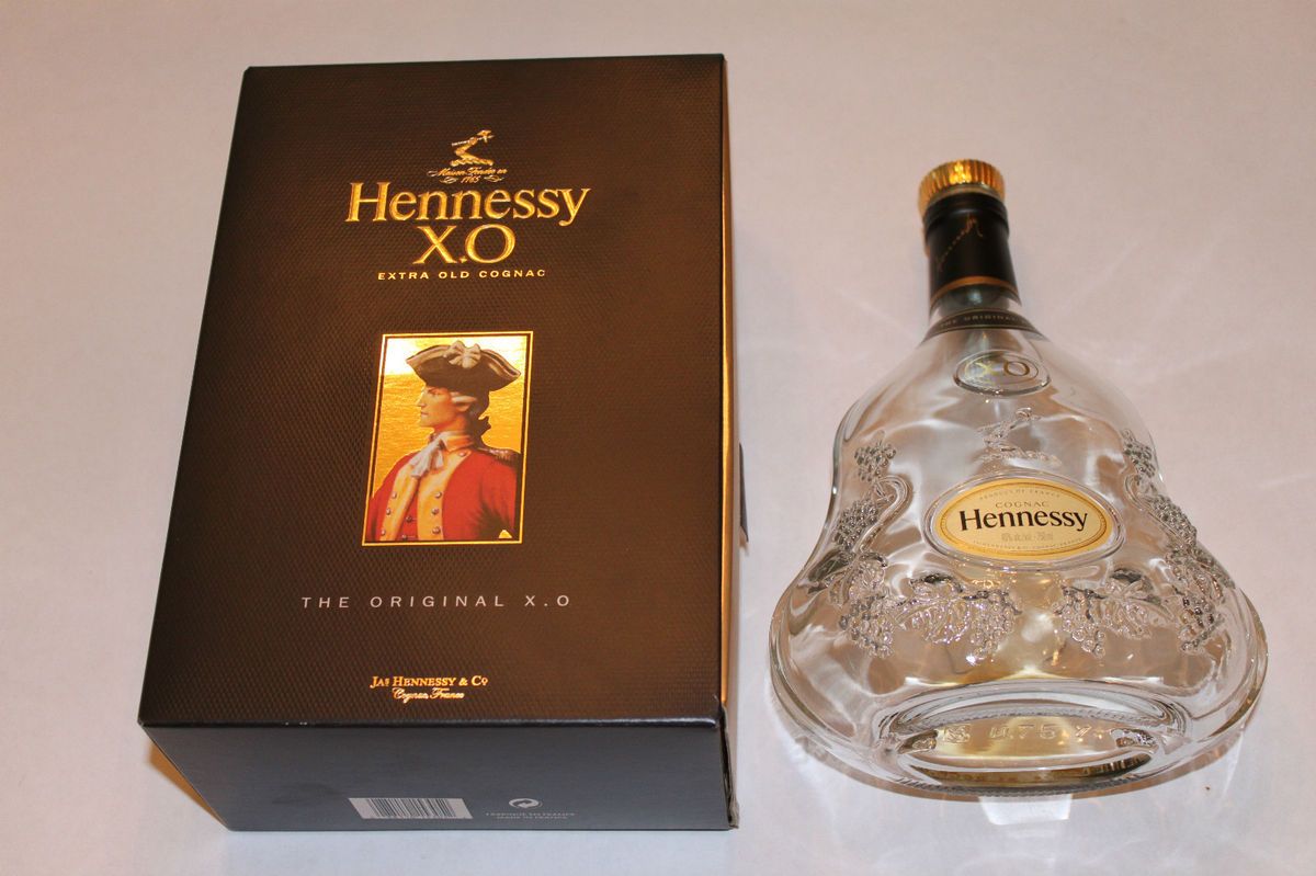  Hennessy XO Empty Decanter