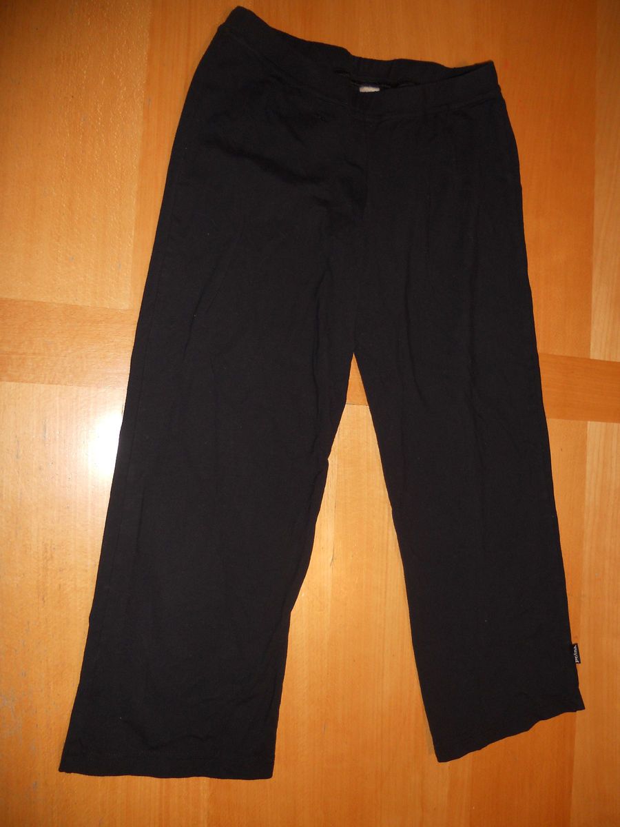 PRANA BLACK GROOVE YOGA ZUMBA RUN CLIMB NYLON stretch workout CROP