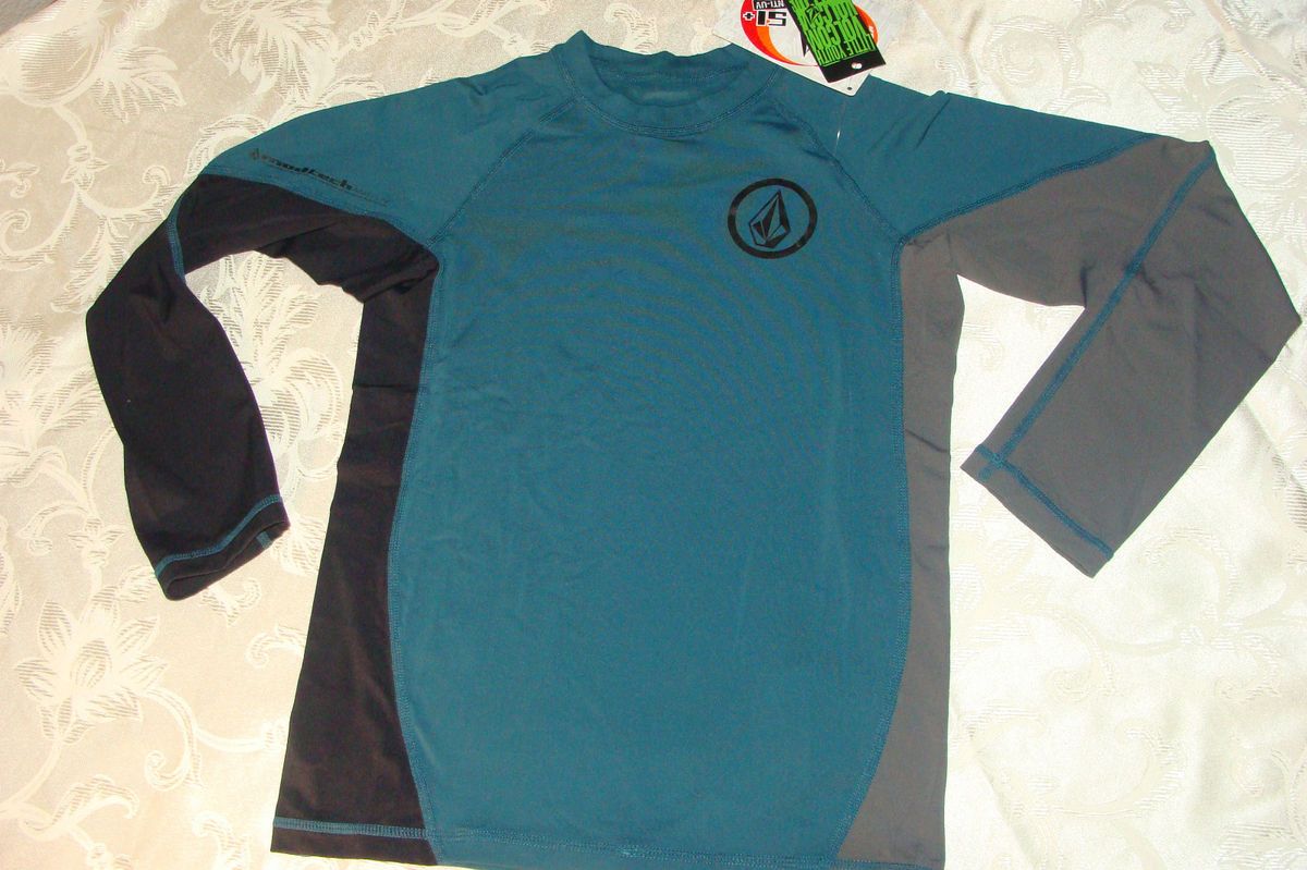 Volcom Boys Rashguard Swim Long Sleeve Tee Size XL 7 Surfer Kids Anti