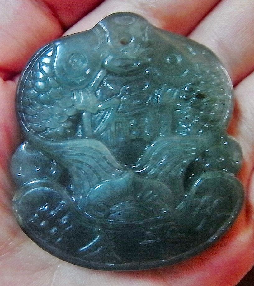  NATURAL GREEN JADE 2 FISH FUK 福 & 出入平安 HAND CARVED PENDANT