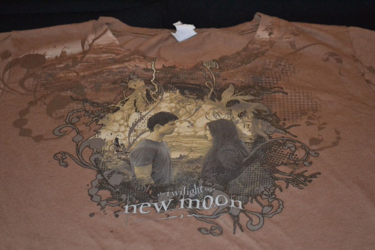  New Moon Graphic T Shirt Brown Bella Jacob from Hot Topic