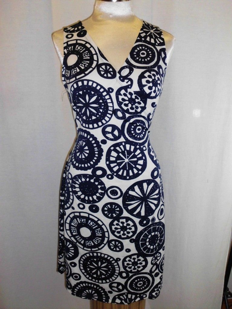 JB by Julie Brown White Blue Geometric Jersey Wrap Dress Size L