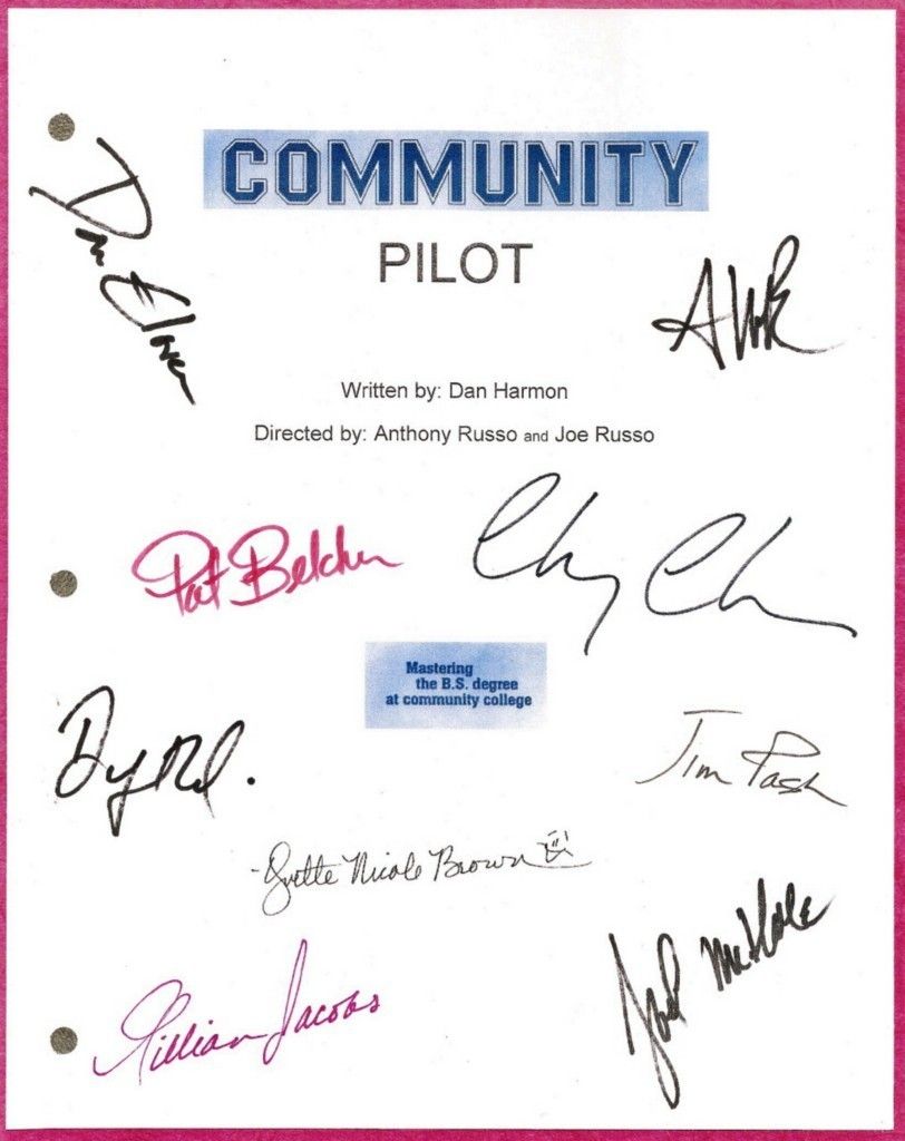 COMMUNITY T V SCRIPT SIGNED 9X RPT CHEVY CHASE JOEL McHALE DANNY PUDI