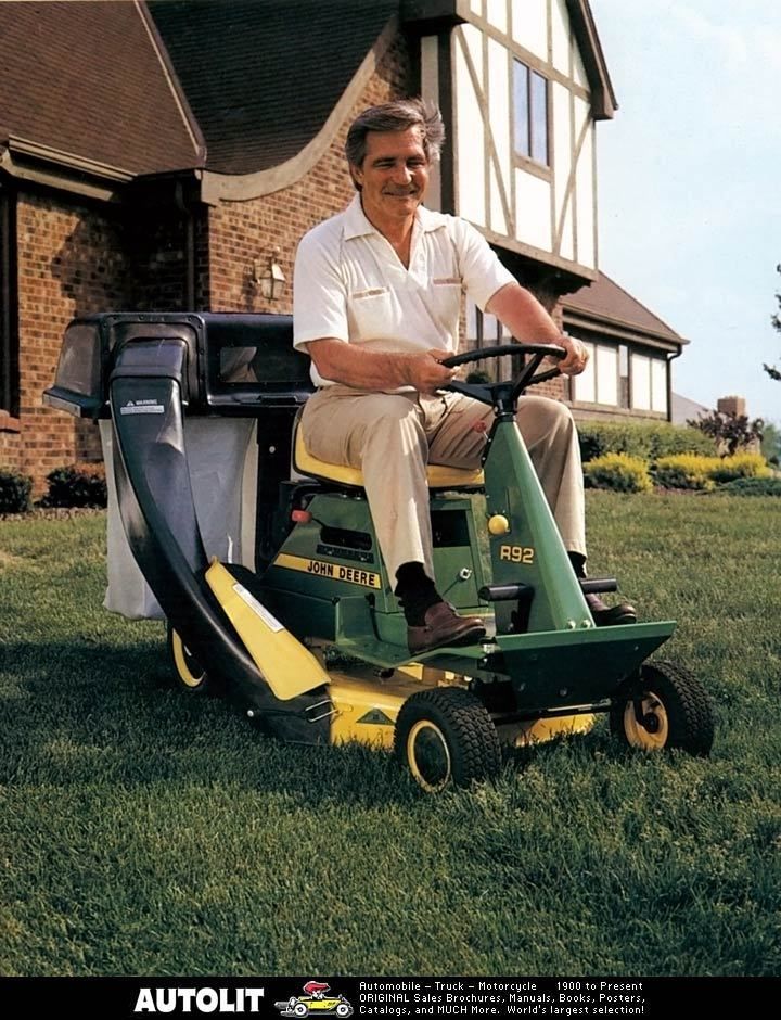 1984 John Deere R92 Riding Mower Factory Photo  