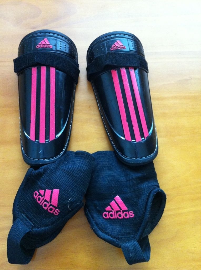 Used Adidas Kids Soccer Shin Guards Size s Black Red