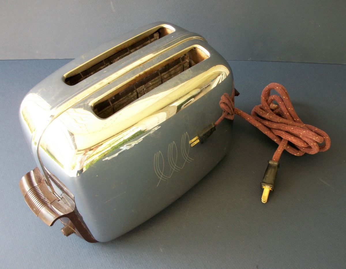 Vintage Working Toastmaster Toaster Model 1B14 Kitchen Collectible