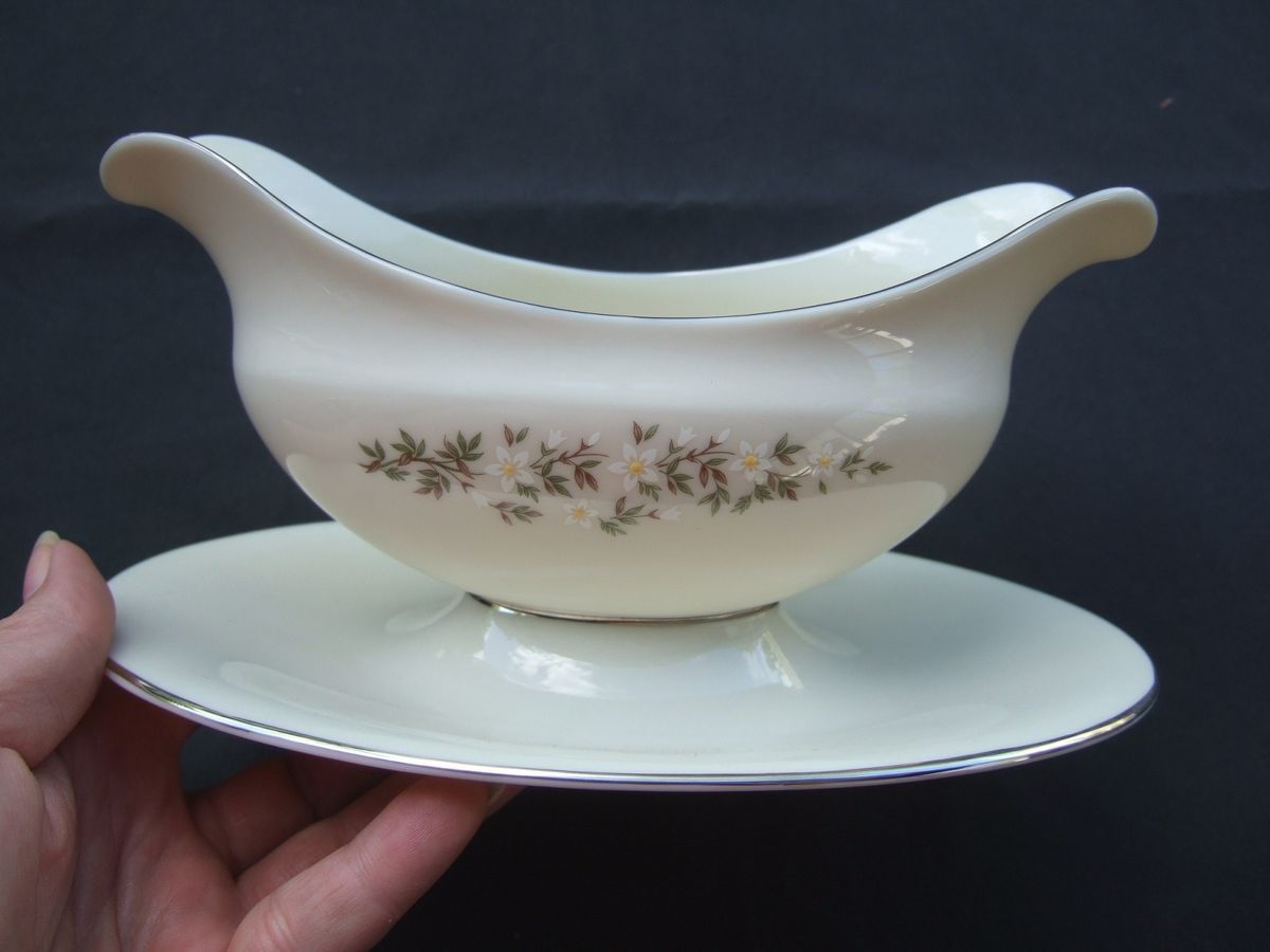 Lenox Brookdale Gravy Boat w Liner Excellent