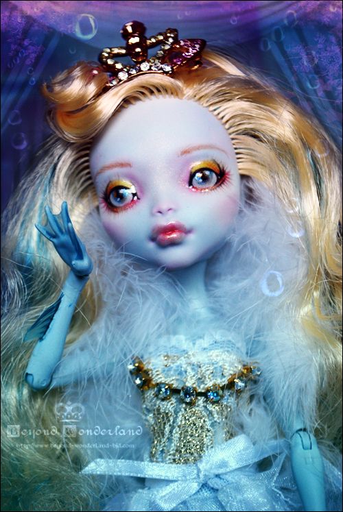 Monster High Undersea Theatre Luria Lagoona Blue OOAK repaint redress