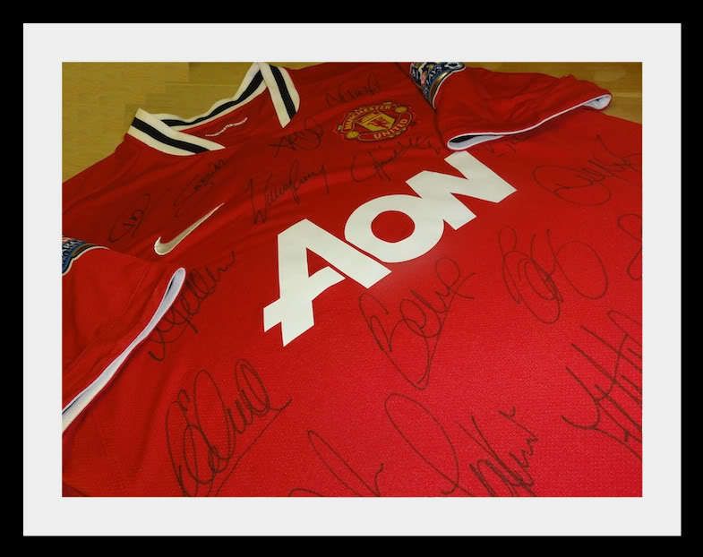 Manchester United Hand Signed team Shirt x21 New 2011 12 Jersey COA