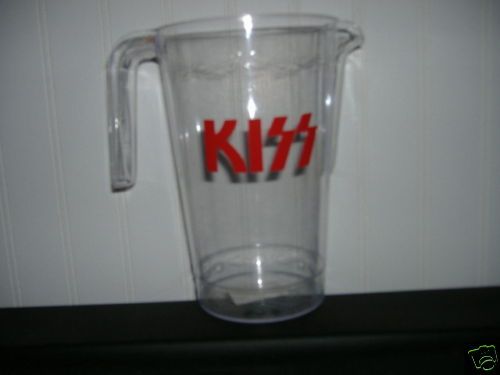 Kiss Plastic Drinking Picture