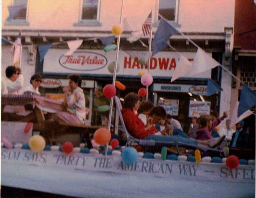  Vintage Photograph Parade Float Millheim Pa True Value Hardware 1986