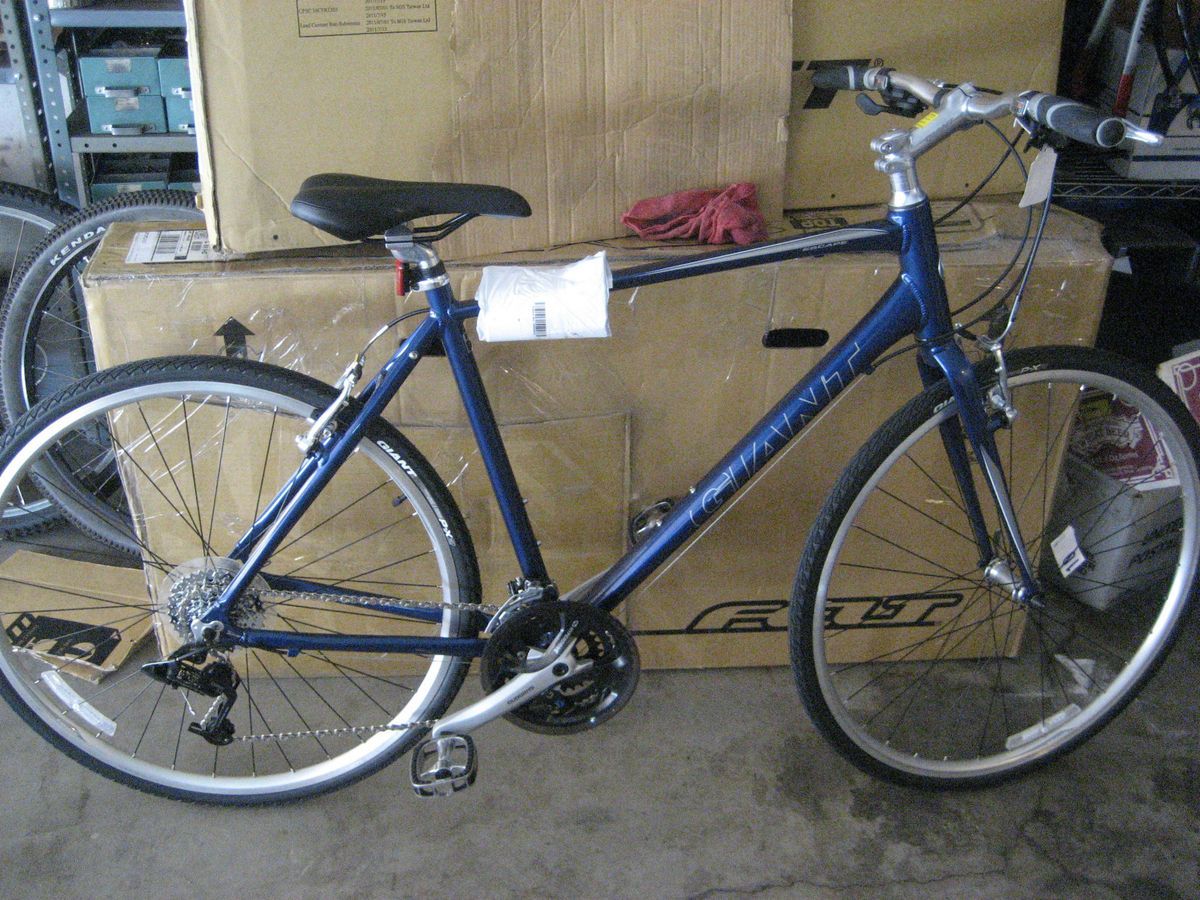 Giant Escape 1 No Miles Large L Flat Bar Road Bike Aluminum