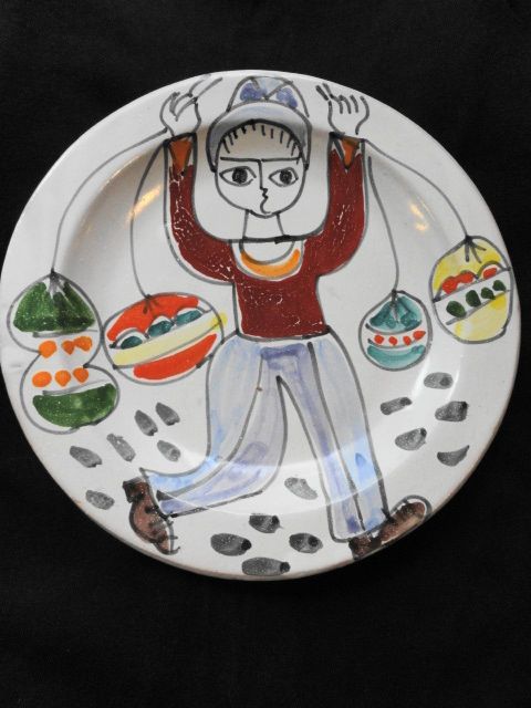 Vintage Desimone 65 Italy 10 Round Serving Dish Boy With Hand Up