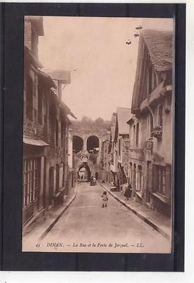 FRANCE = DINAN, La Rue et la Porte de Jerzual. LL No. 45. Mailed 1907