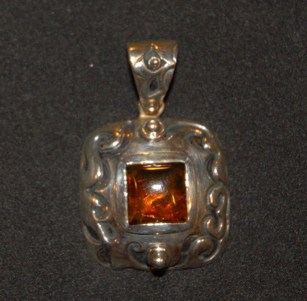 SILPADA Amber & Detailed Sterling Silver Pendant   RET   S0908