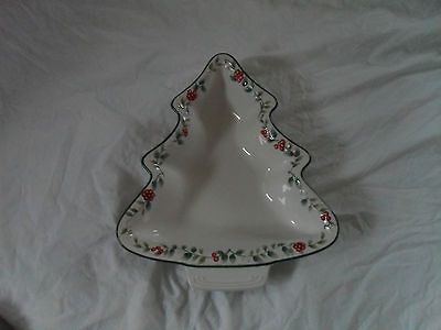 Pfaltzgraff Winterberry Tree Dish Perfect New Holiday Christams