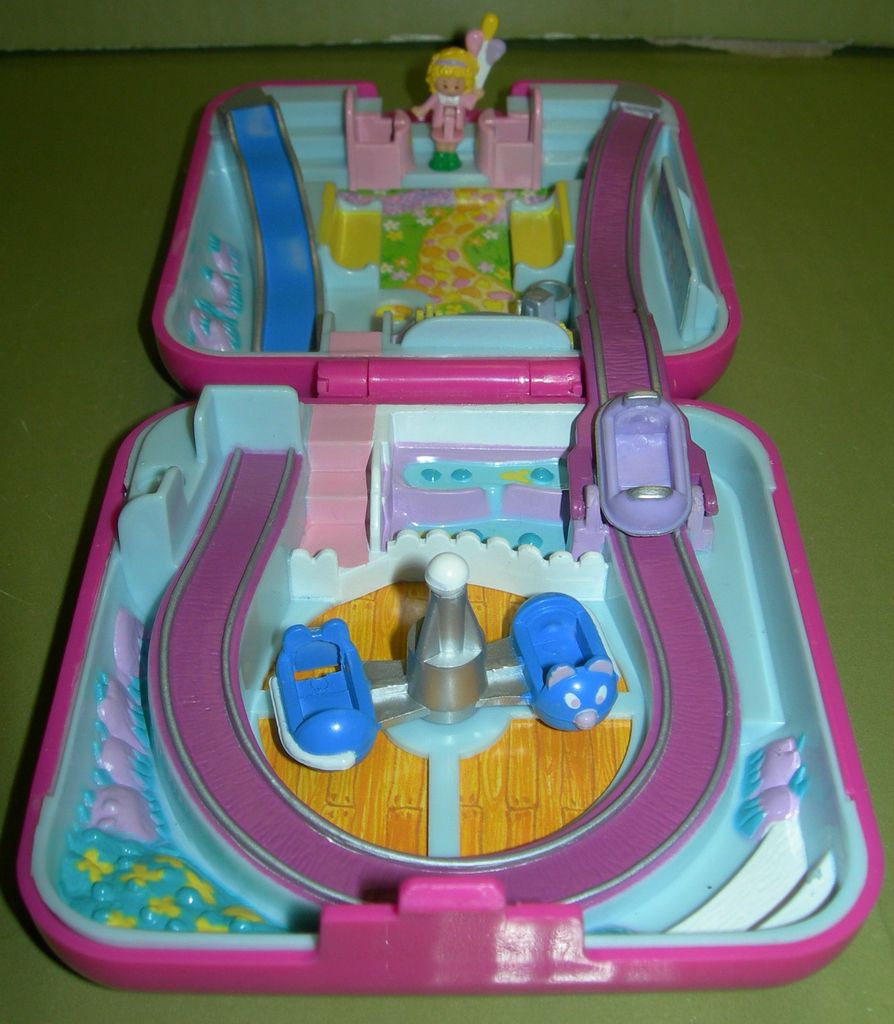 Bluebird Toys 1989 Polly Pocket AMUSEMENT PARK Playset Play Case Doll