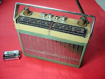 vintage German 6 Volt car radio removable portable UKW (FM) AM working