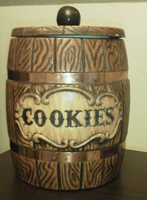 Vintage 70s 80s TREASURE CRAFT BARREL COOKIE JAR