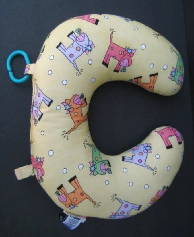 BOPPY BREAST FEEDING NURSING PILLOW Yellow w Animals EUC B403