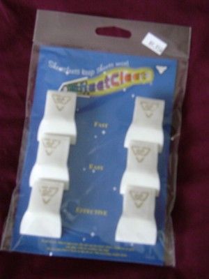 bed sheet clips