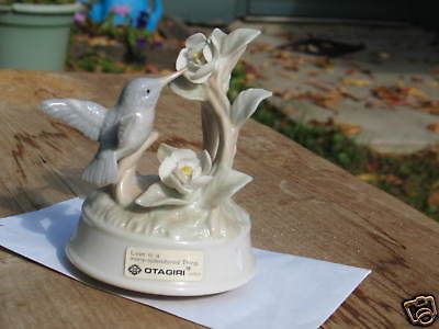 1983 OTAGIRI COMPANY.MUSICAL BIRD FIGURINE