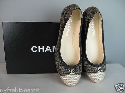 NIB $775 CHANEL CC LOGO CAP TOE GOLD THREAD BALLERINA FLATS 35