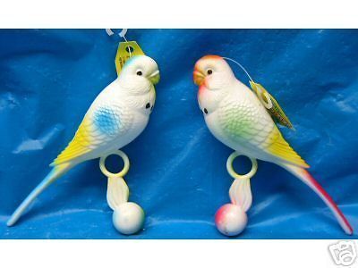 ET0871 SWINGING PARAKEET BIRD TOY