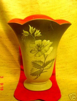 Lovely Brentleigh English Vase C1940S   Mayland Design