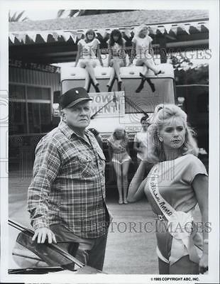 Photo Hardcastle And McCormick Series Brian Keith Jonna Lee Scene