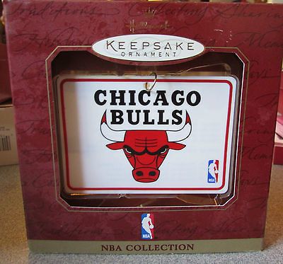 chicago bulls christmas ornament