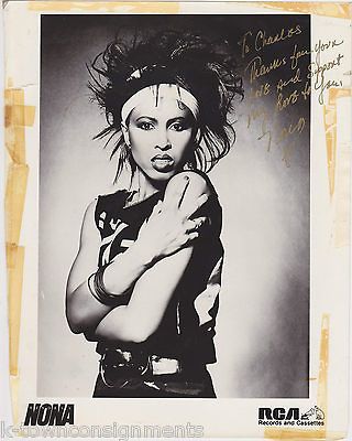 NONA HENDRYX LADY MARMALADE R&B MUSIC SINGER VINTAGE AUTOGRAPH SIGNED