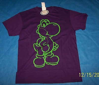 NWT Size XL Mens Nintendo Super Mario Bros Yoshi Shirt