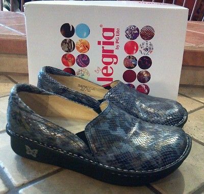 Alegria Womens Debra black multi snake Leather Nursing Shoes sz 41