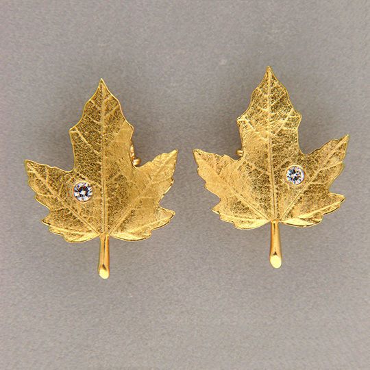 TIFFANY + CO 18K GOLD DIAMOND TEXTURED MAPLE LEAF NON PIERCED EARRINGS