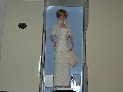 Princess Diana Doll Porcelain W COA Princess of Wales Complete