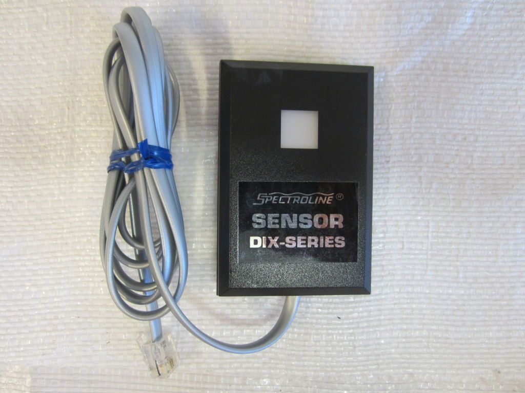 SPECTRONICS SPECTROLINE DIX 300 RADIOMETER