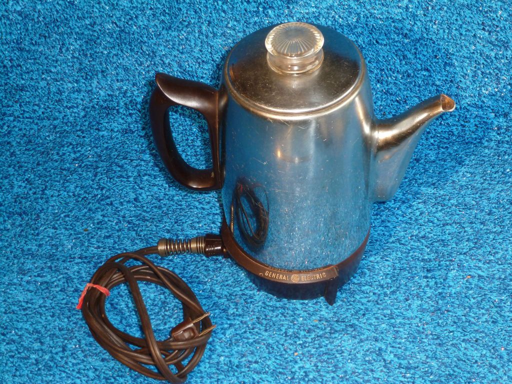 VINTAGE GENERAL ELECTRIC ELECTRIC PERCOLATOR COFFEE MAKER 15P31