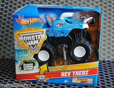 HOT WHEELS 2012 MONSTER JAM TRUCK REV TREDZ   JURASSIC ATTACK   BLUE