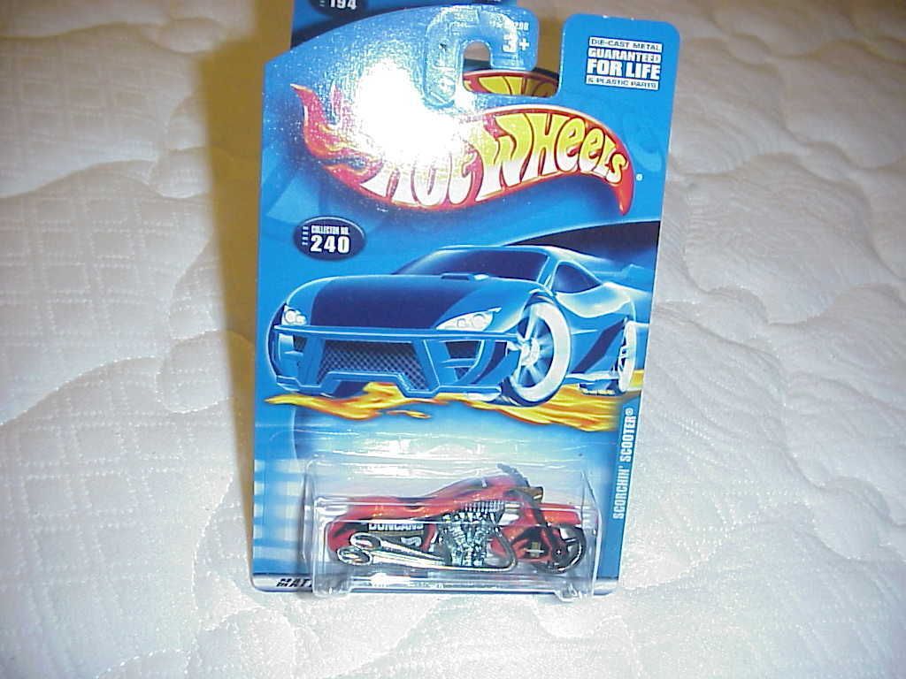 HOT WHEELS 2000 **SCORCHIN SCOOTER #240 **MOMC**CHEAP SHIPPING