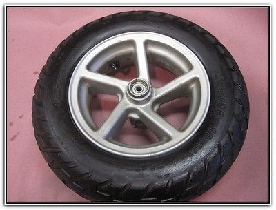 2004 04 YAMAHA YW50 YW 50 50CC ZUMA FRONT WHEEL RIM TIRE