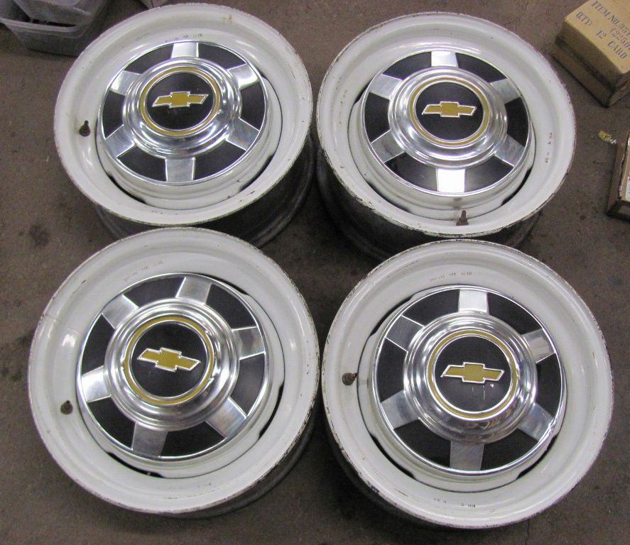 Chevy 3 4 Ton Truck 8 Lug 16X6 5 Wheels Rims With Center Caps Set of 4