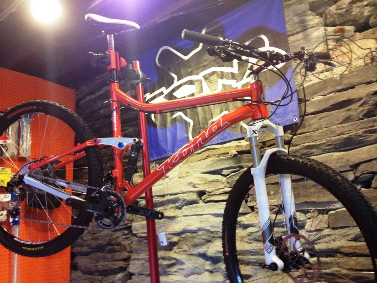 Hei Hei Custom Build All New Componts and Notube 29er Wheels