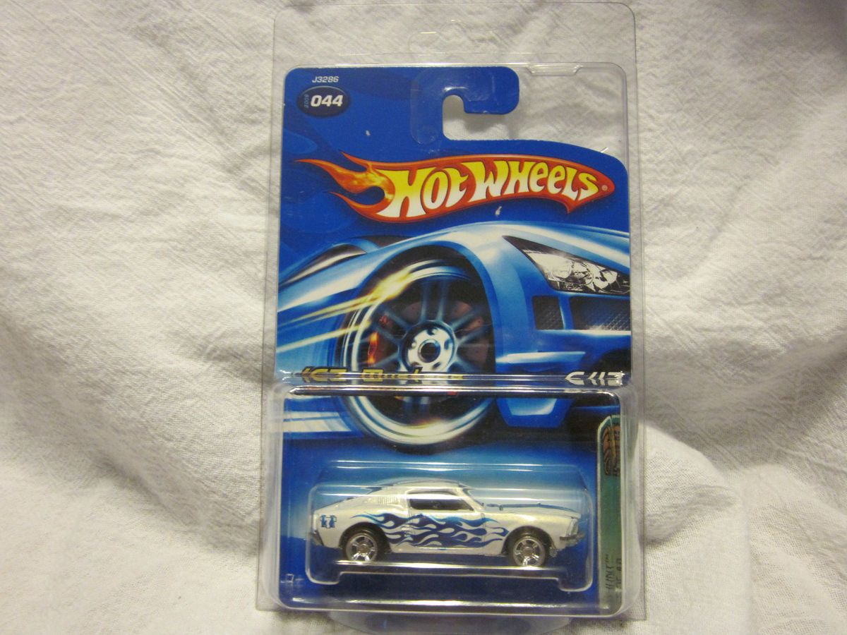 HOTWHEELS    2006 TREASURE HUNT     67 MUSTANG ( 6 OF 12 )